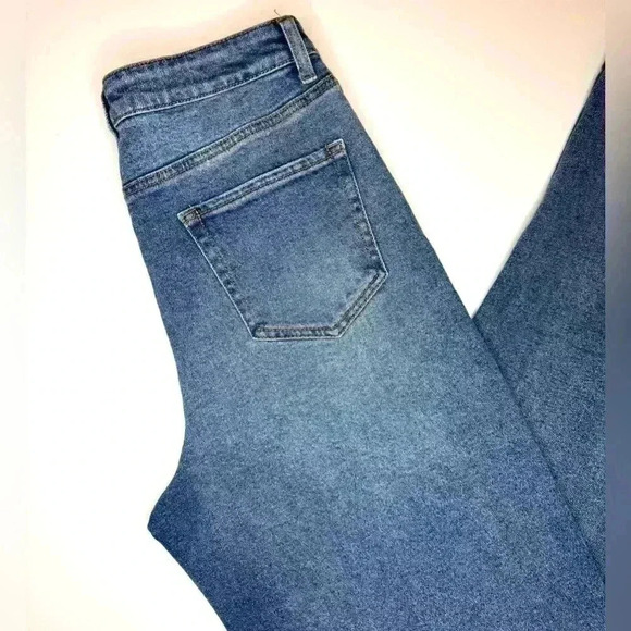 SO Womens Super High Rise Wide Leg Jeans Size 9 - Picture 7 of 7